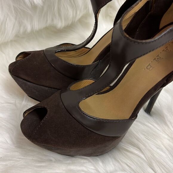 L.A.M.B. Tailynn T-Strap Stilettos Heels A9 - Picture 7 of 14